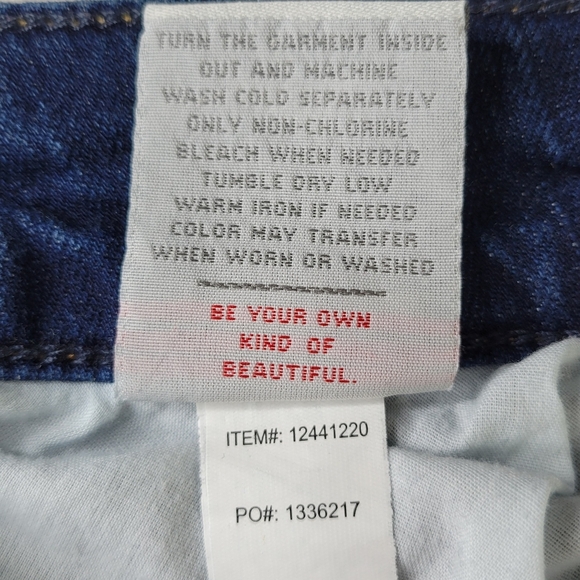 Torrid Jeans Size 20 42X28 Blue Boyfriend Distressed Raw Hem Stretch Denim - Picture 9 of 14